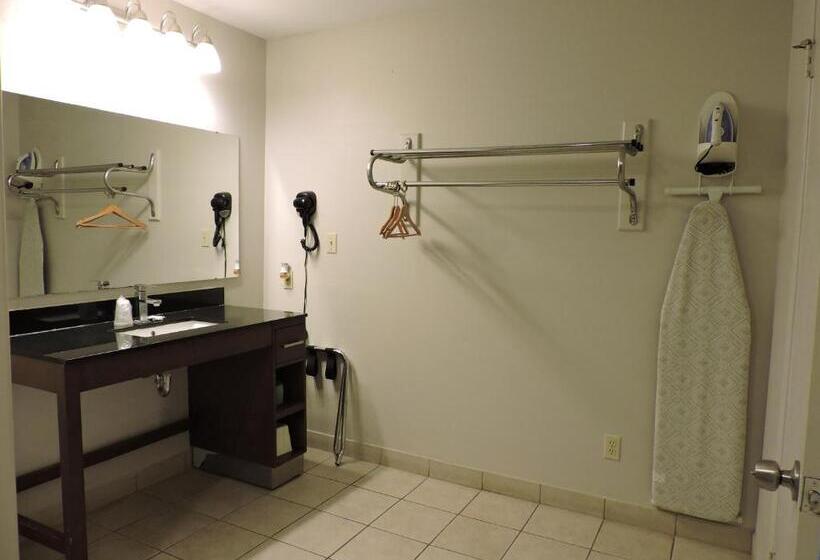 فندق على الطريق Riata Inn   Rankin