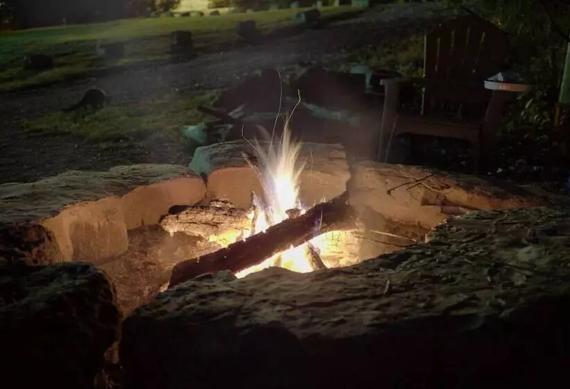 Lomakeskus Cottages At Fair Haven Cove