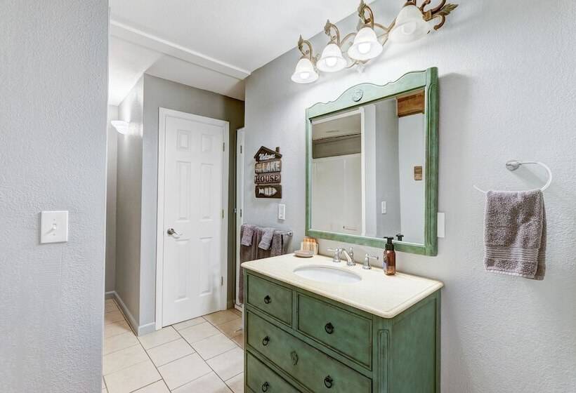 منتجع Cottages At Fair Haven Cove