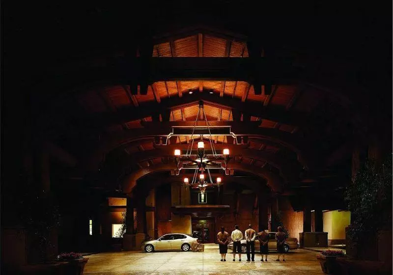 Disney's Grand Californian Hotel