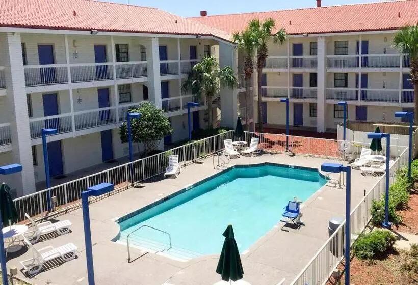 هتل Stayable Jacksonville North