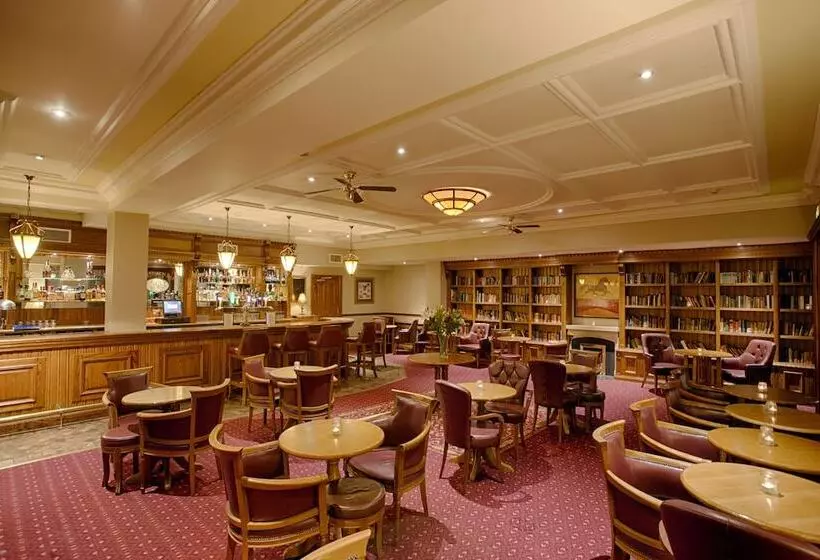 فندق Ashdown Park