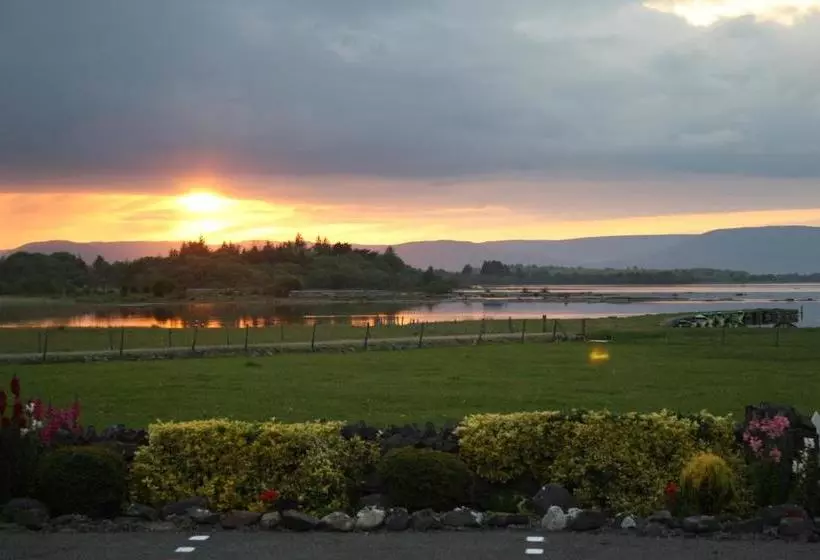 Hotel Corrib Wave Guest House