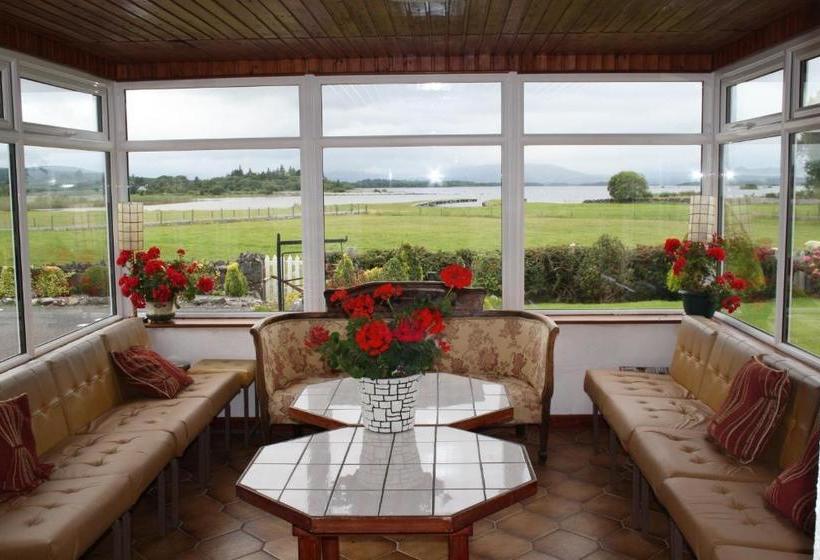 فندق Corrib Wave Guest House