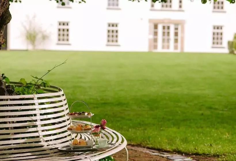 Dunadry Hotel And Gardens