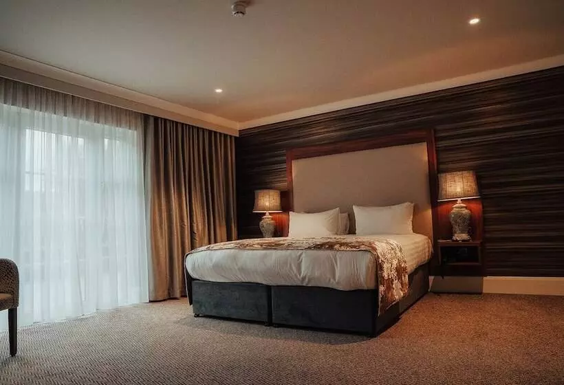 Dunadry Hotel And Gardens