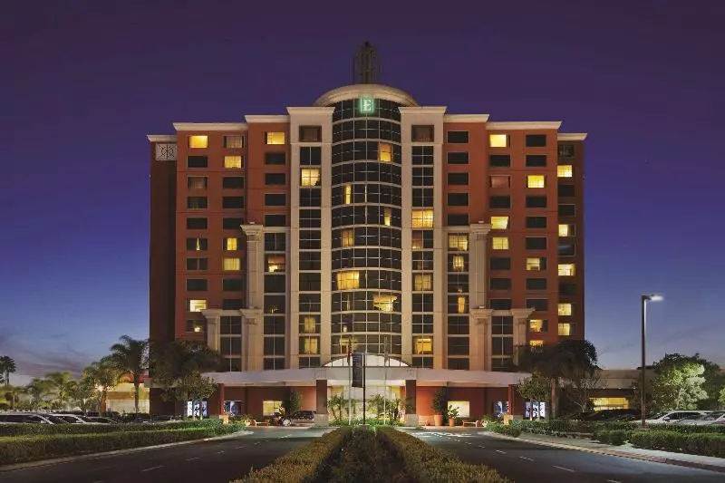 هتل Embassy Suites By Hilton Anaheim South