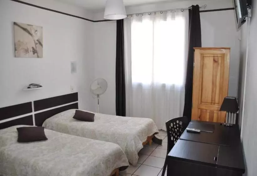 Szálloda Hôtel Saint George