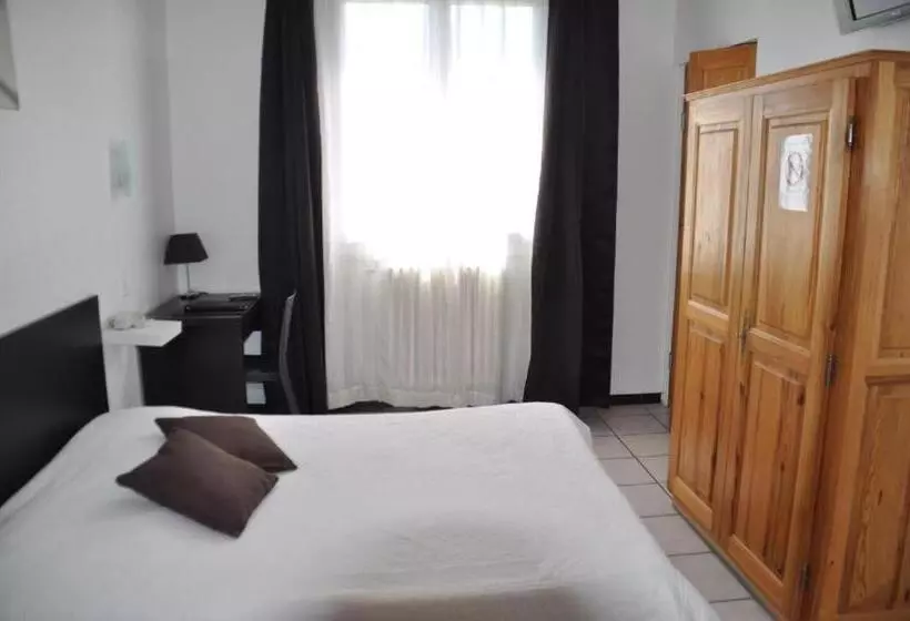 Szálloda Hôtel Saint George