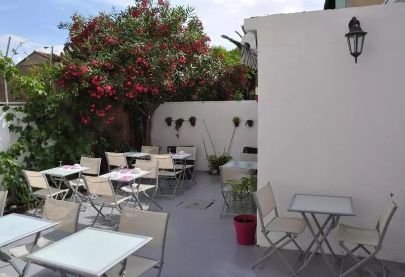 Szálloda Hôtel Saint George