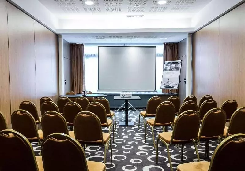 Hotel Mercure Dinan Port Le Jerzual