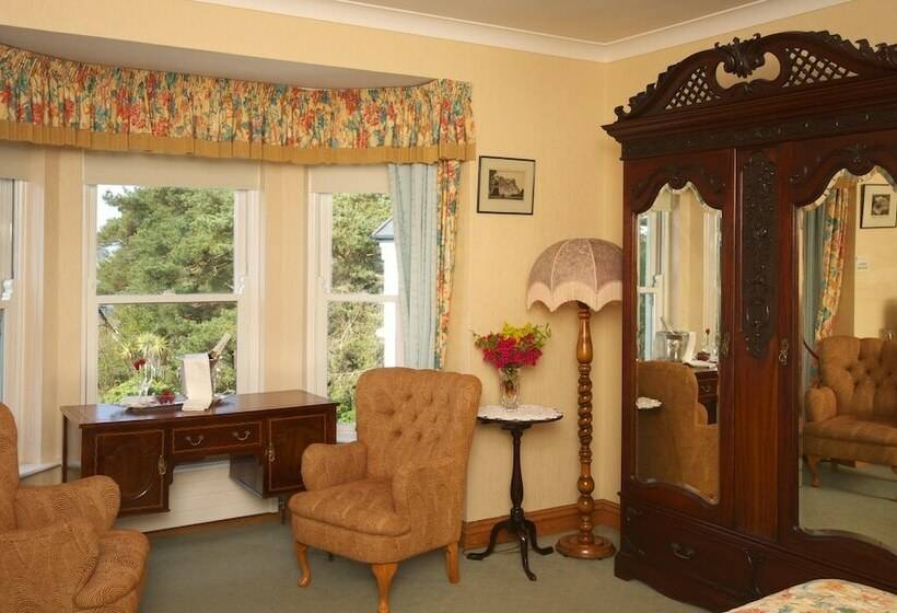 בית מלון כפרי Seaview House