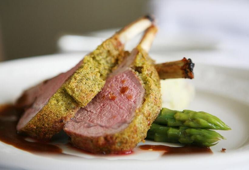 Sheedys Boutique Hotel & Restaurant