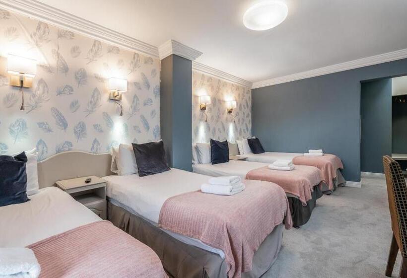 هتل Troysgate House