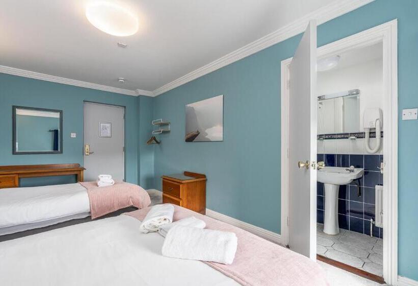 هتل Troysgate House