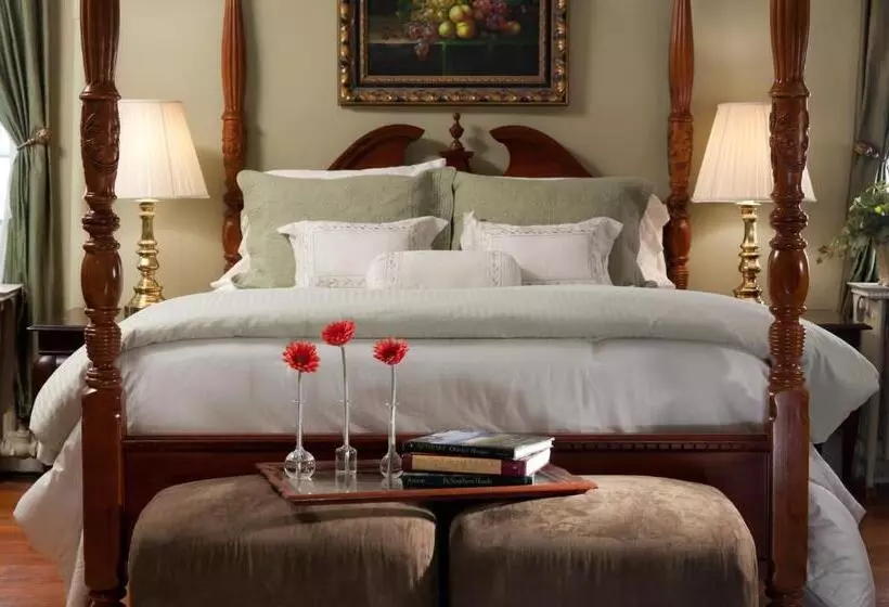 Retkeilymaja The Inn & Tavern At Meander