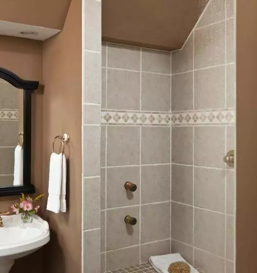 Retkeilymaja The Inn & Tavern At Meander