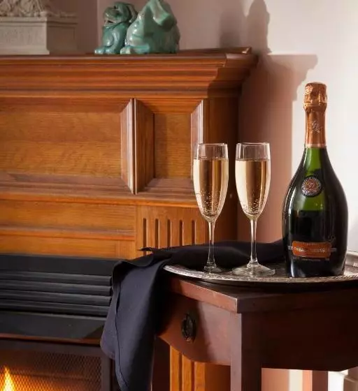 Retkeilymaja The Inn & Tavern At Meander