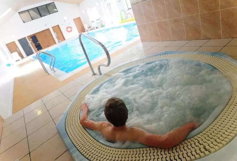 Aamiaismajoitus (B&B) Llety Cynin