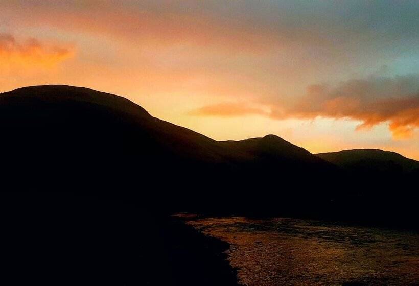 مبيت وإفطار The Firecat Country House Guesthouse