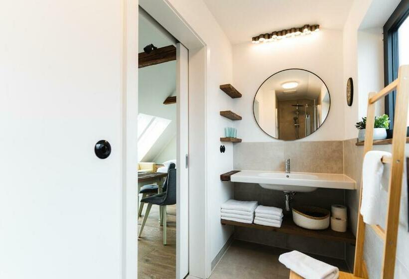 مبيت وإفطار Weingut Kögl