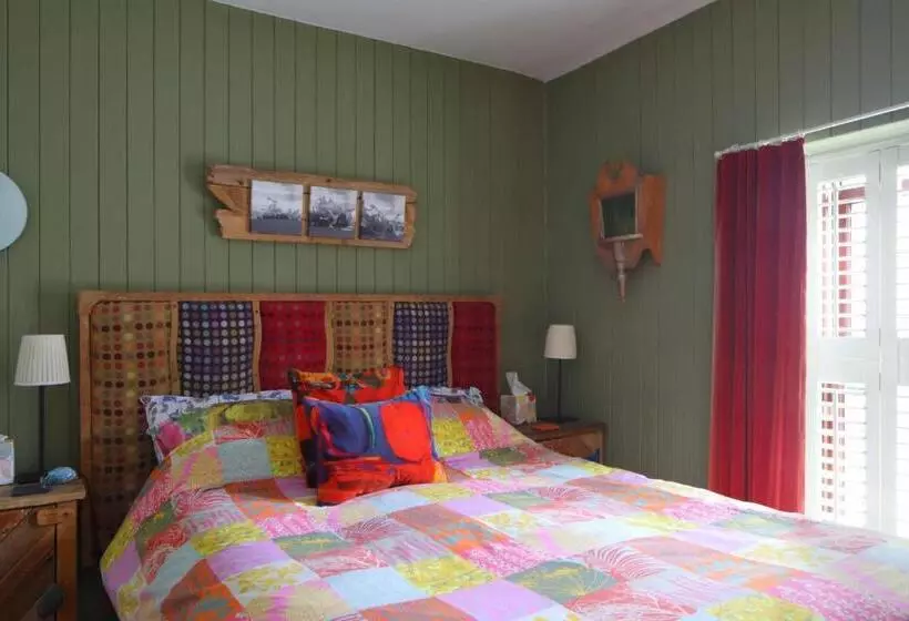 Aamiaismajoitus (B&B) Western House