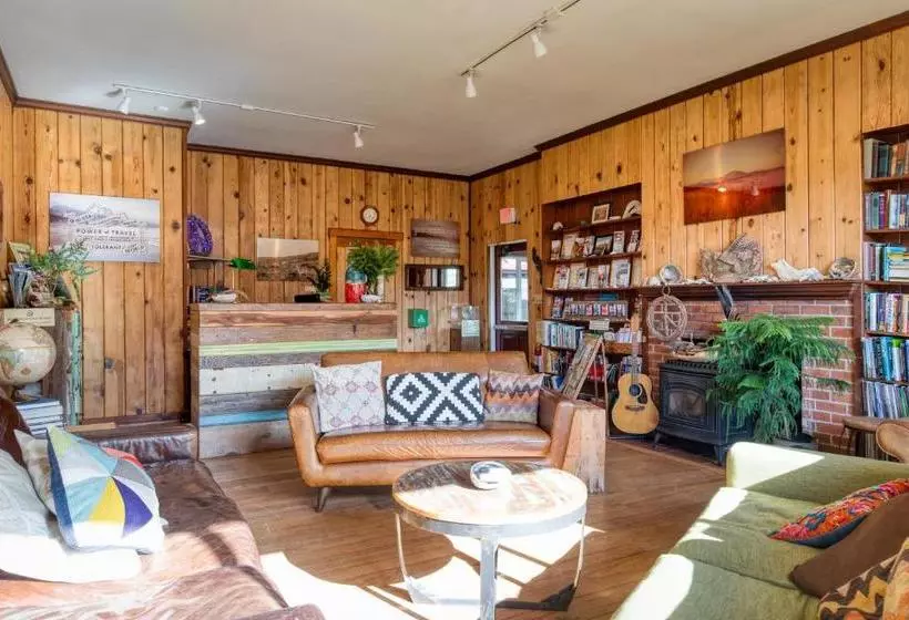 Hi Point Reyes Hostel