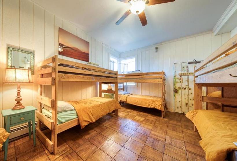 Hi Point Reyes Hostel