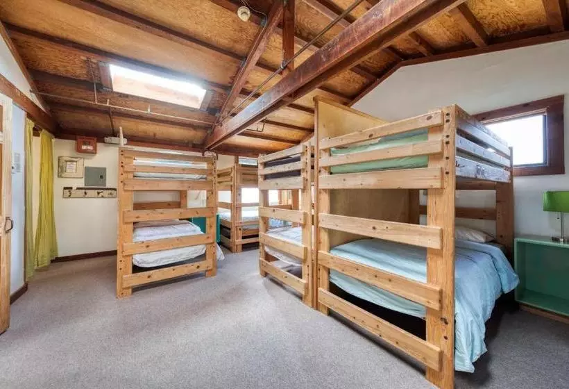 Hi Point Reyes Hostel