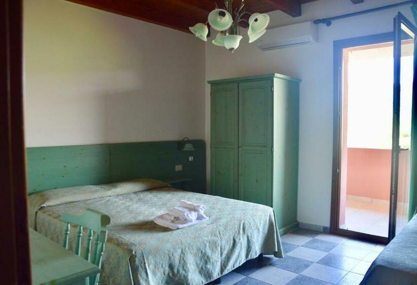 ホテル Golfo Del Leone