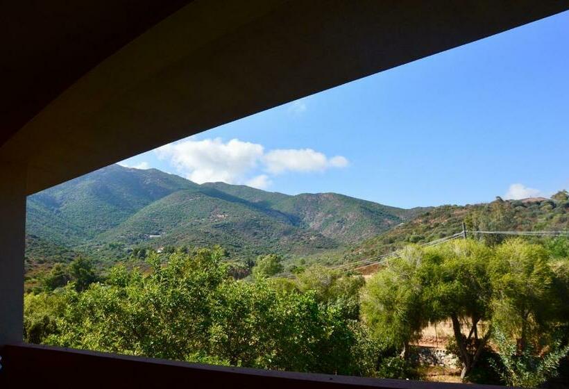 ホテル Golfo Del Leone