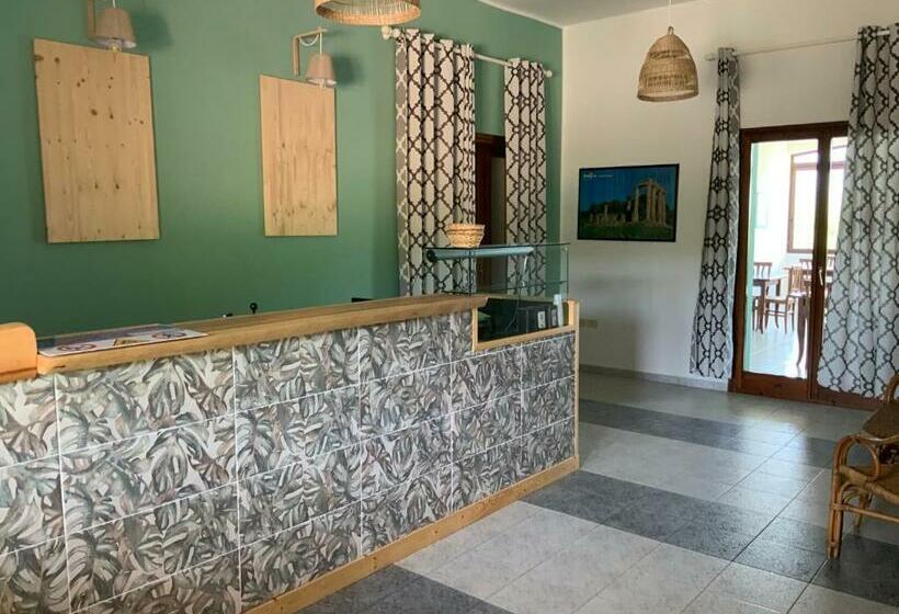 ホテル Golfo Del Leone