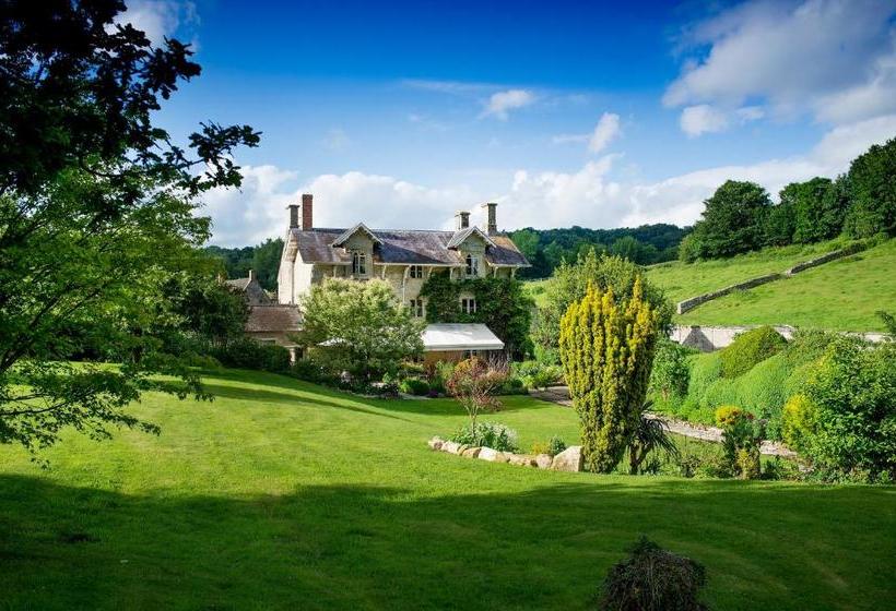 فندق Howard S House