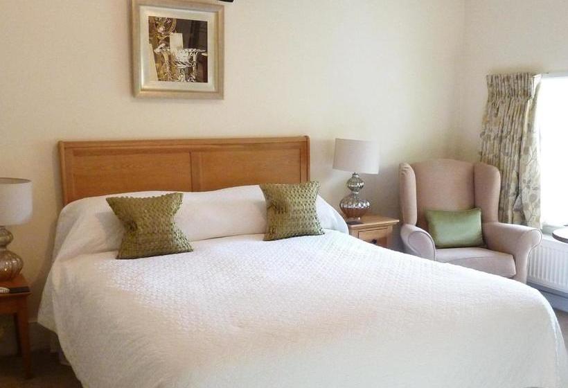 فندق Howard S House