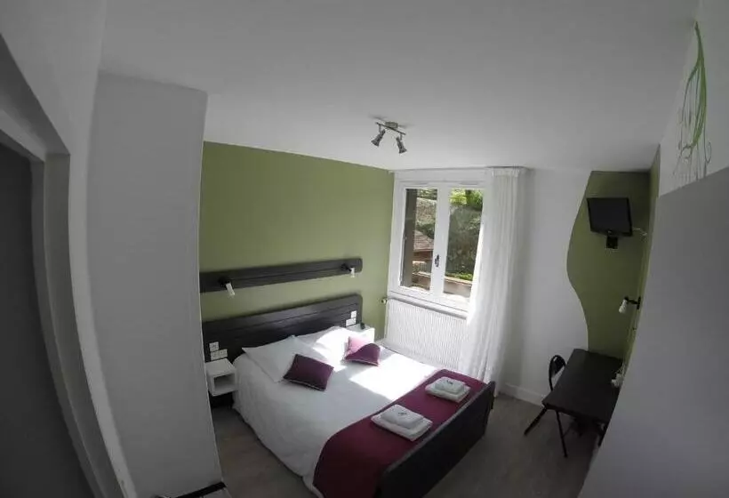 Hotelli Hôtel Les Rives D'allier