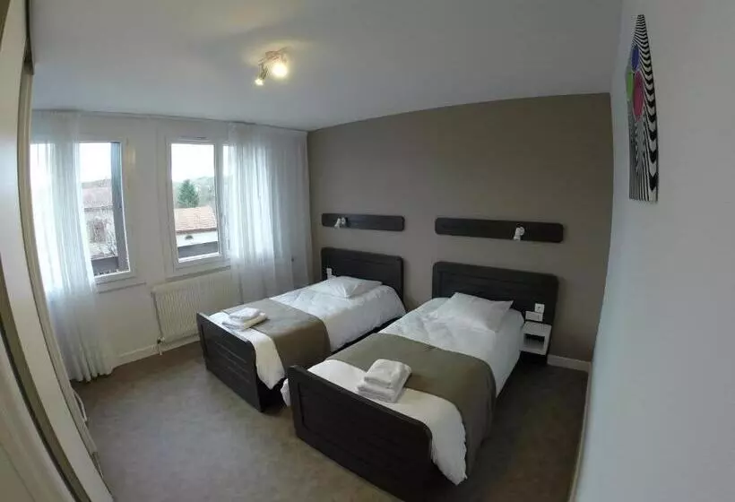 Hotelli Hôtel Les Rives D'allier