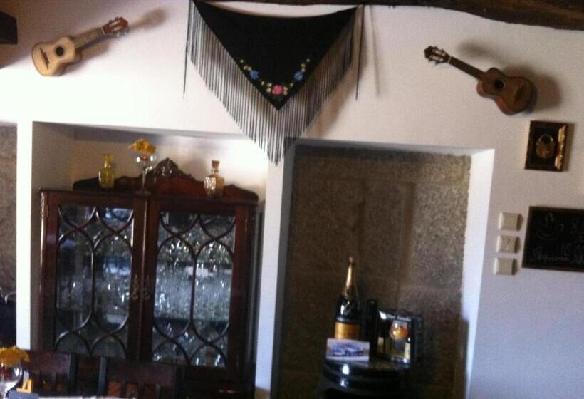 بنسيون Casa Do Escoivo