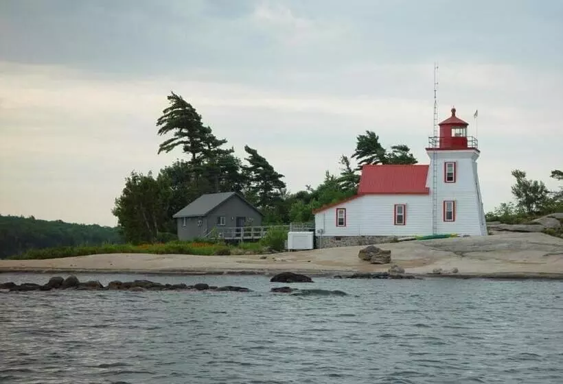 Tucked Inn The Harbour B&b
