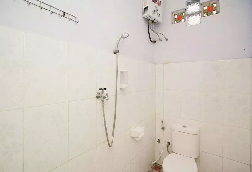 ユースホステル Pieter Homestay Bromo By Oyo Rooms