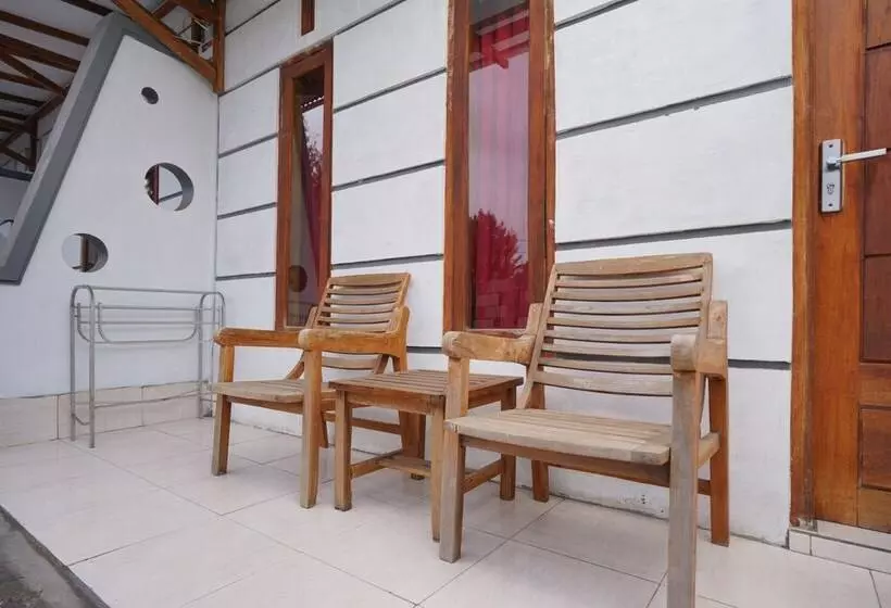 ユースホステル Pieter Homestay Bromo By Oyo Rooms