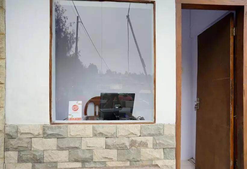 ユースホステル Pieter Homestay Bromo By Oyo Rooms