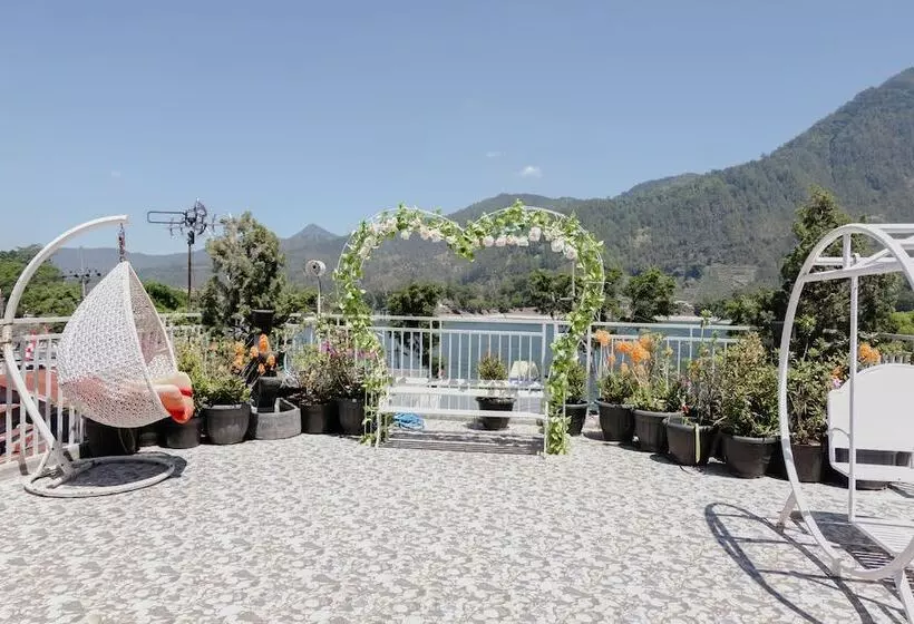 Retkeilymaja Villa Tiara By Oyo Rooms