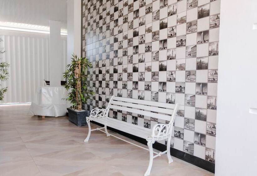 旅馆 Villa Tiara By Oyo Rooms