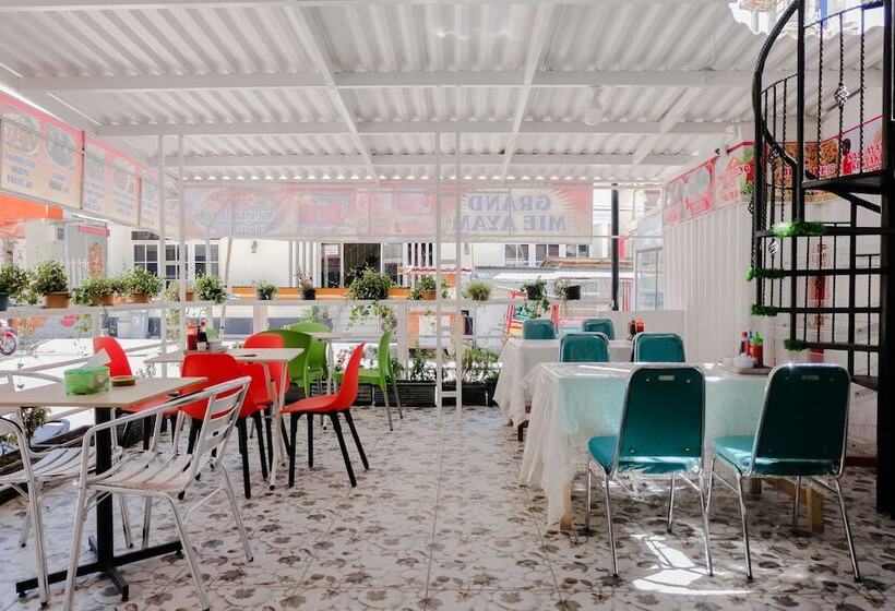 旅馆 Villa Tiara By Oyo Rooms