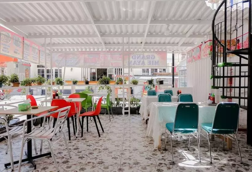 Retkeilymaja Villa Tiara By Oyo Rooms