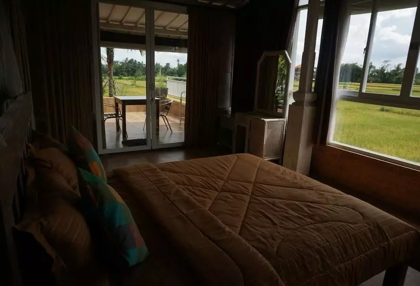 Aamiaismajoitus (B&B) Kubu Sari House