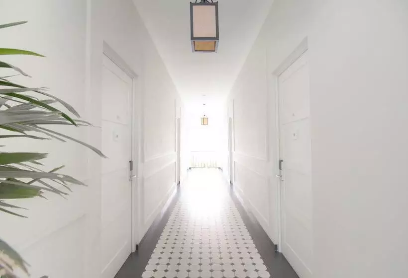 Hotelli Sevilla Resort Magelang