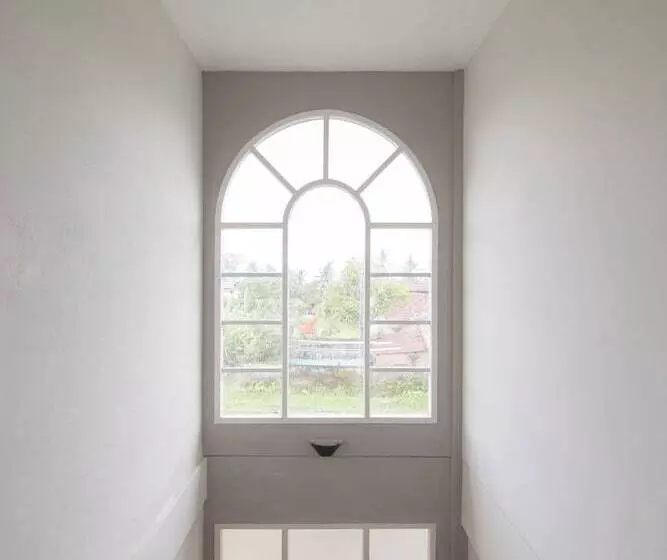 Hotelli Sevilla Resort Magelang