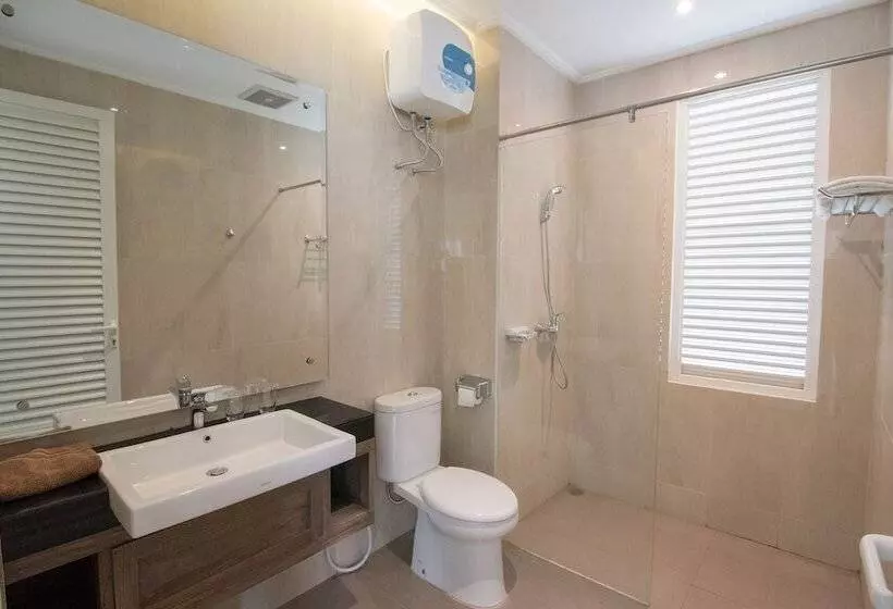 Hotelli Sevilla Resort Magelang