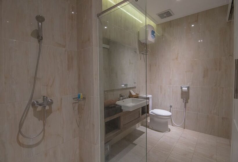 בית מלון כפרי Sevilla Resort Magelang